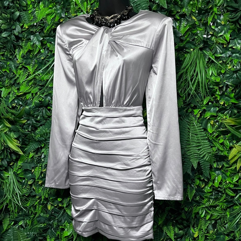ASTR The Label Dress Medium Silver Ruched Satin Twist Front Keyhole Mini 3951